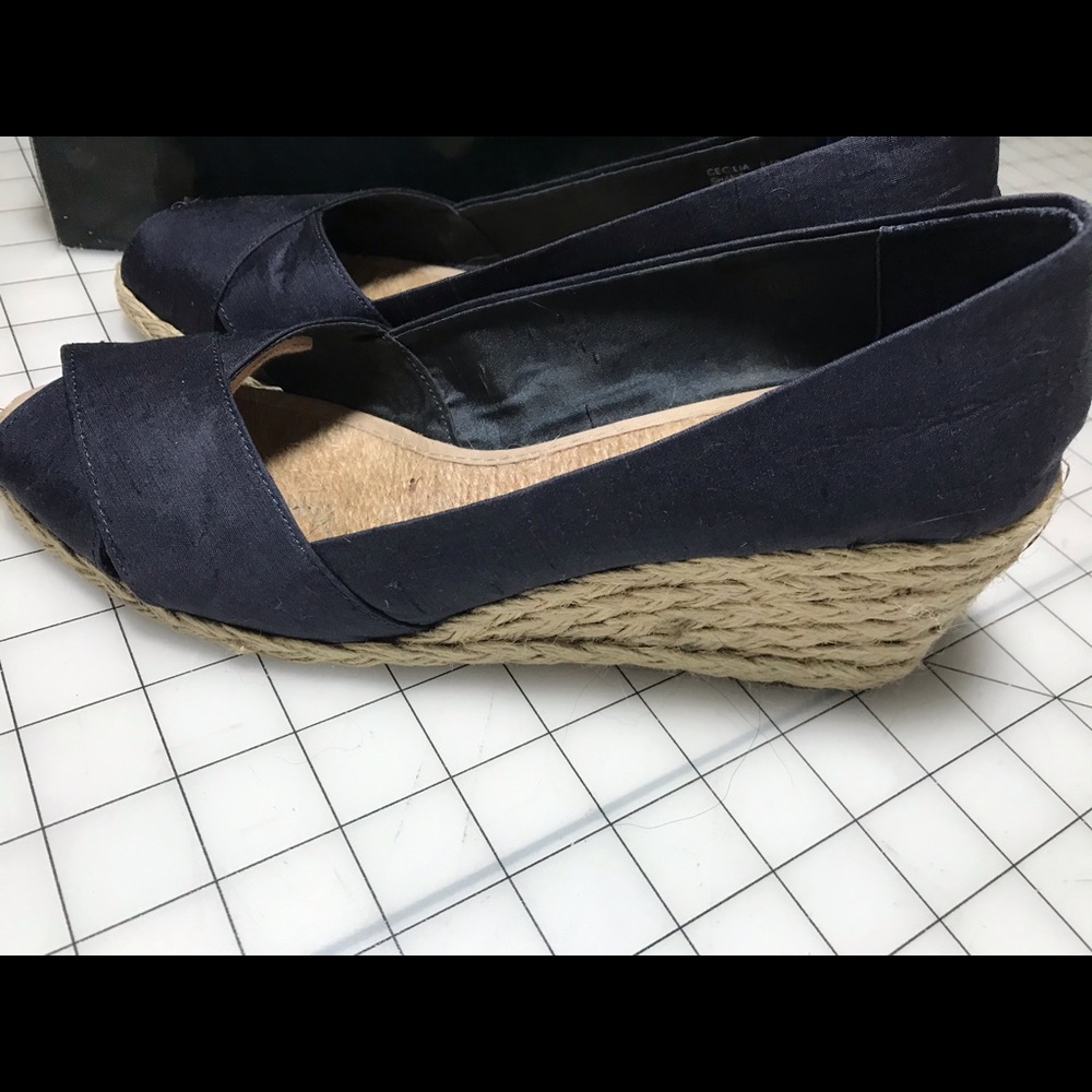 Like new Ralph Lauren espadrilles